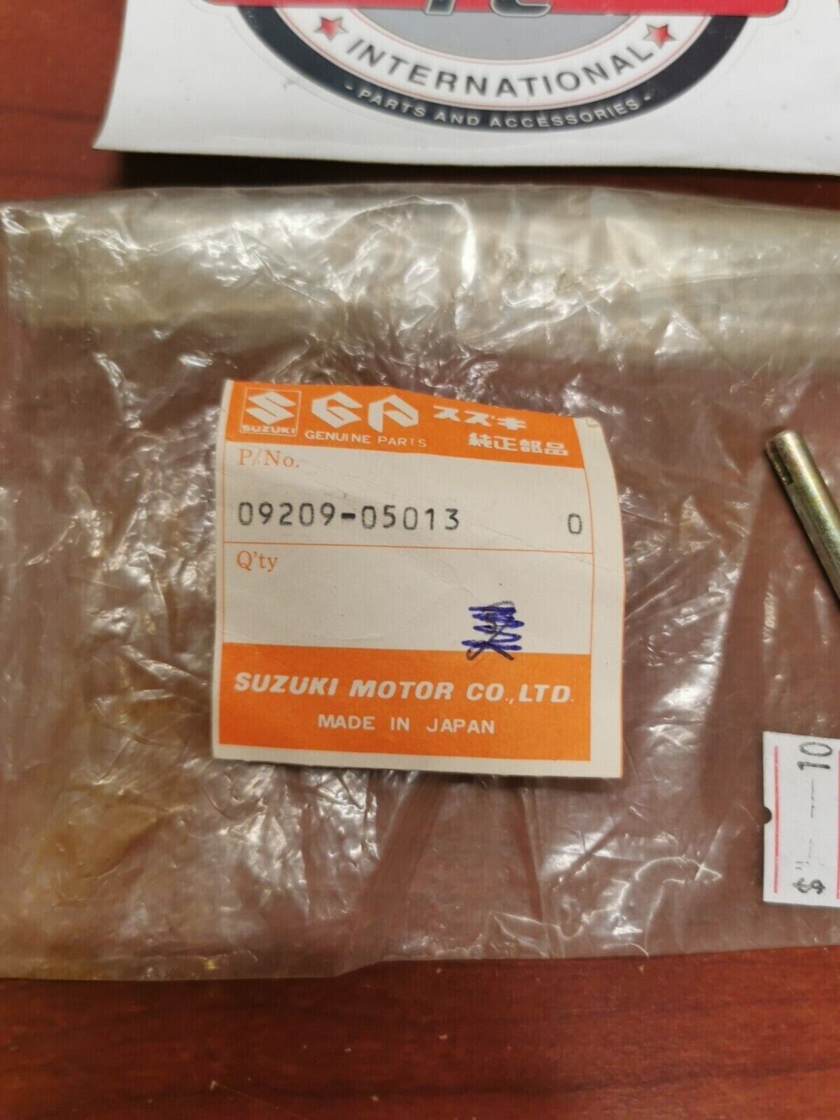 NOS Suzuki PIN 09209-05013 S17