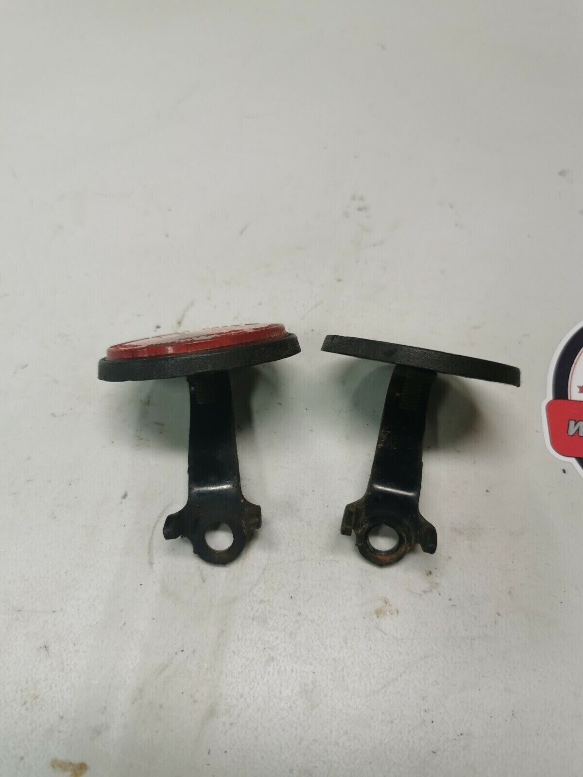 Honda XL100S 1981 front reflector bracket stay 33751-149-000 33752-149-000