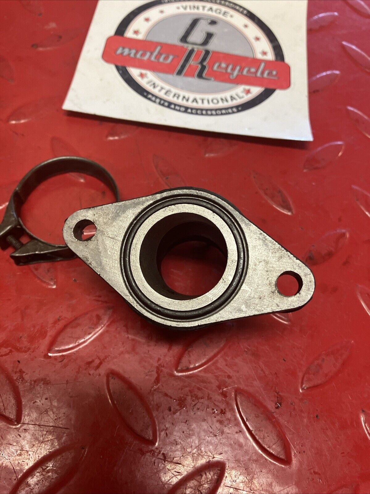 Honda MT125 1975 intake manifold carburetor boot insulator 1974 1976