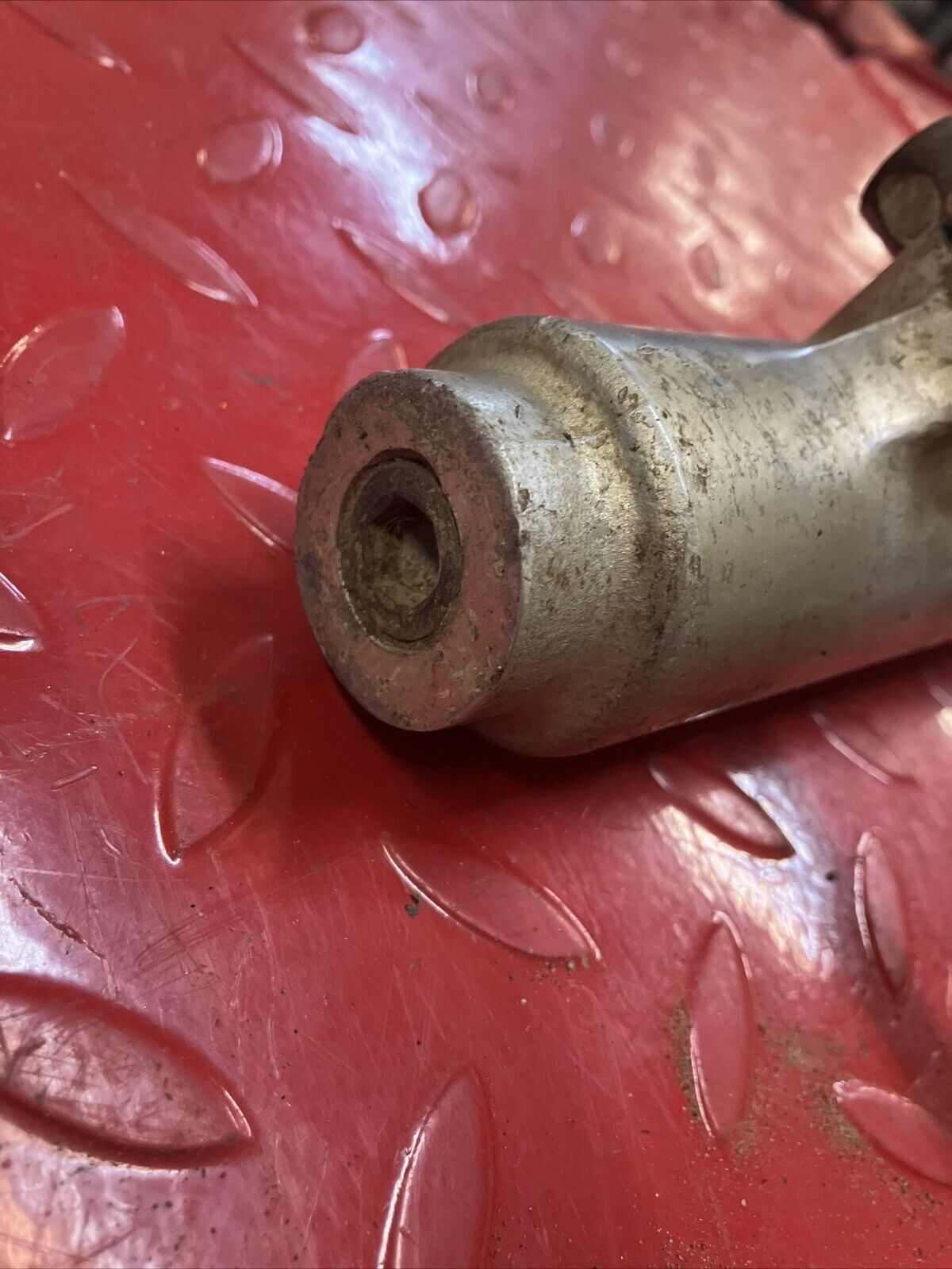 Yamaha YZ125 1977 front fork assembly triple clamp