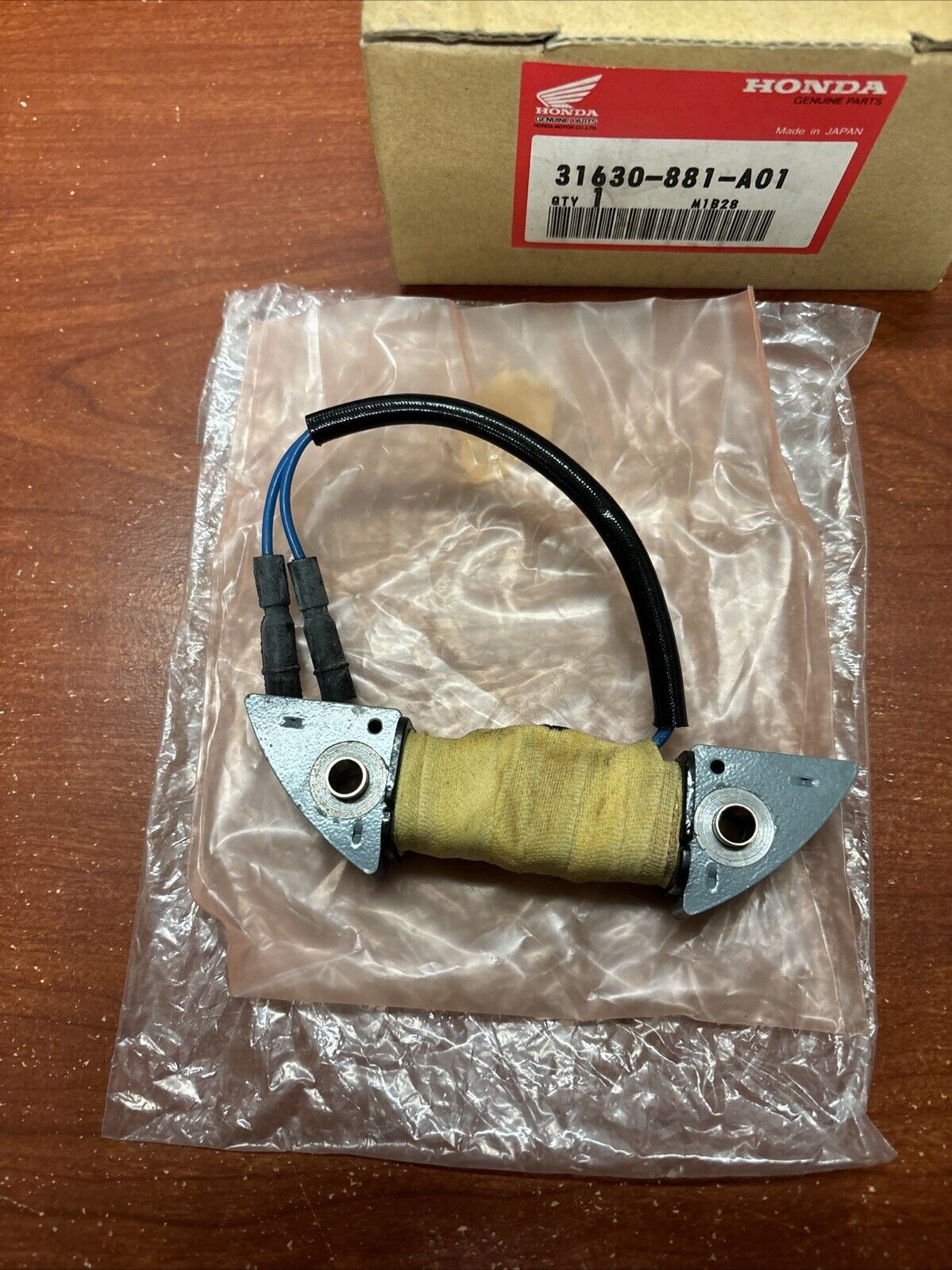 NOS Honda 1997 - 2000 2003 - 2007 8HP CHARGE COIL 31630-881-A01 H173