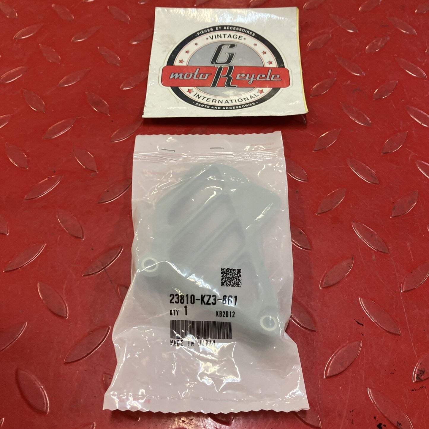 NEW Honda CR250R 1992 - 2001 CR500R 1994 - 2001 SPROCKET COVER 23810-KZ3-861 H99