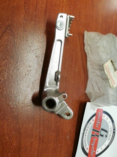 NOS Yamaha 1984 1985 YZ125 BRAKE PEDAL 55Y-27200-00-00 SUB 39W-27200-00-00 Y107