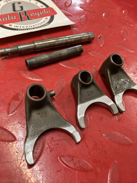 Honda CR250R 1989 transmission gearshift gear shift fork 24211-KA4-770