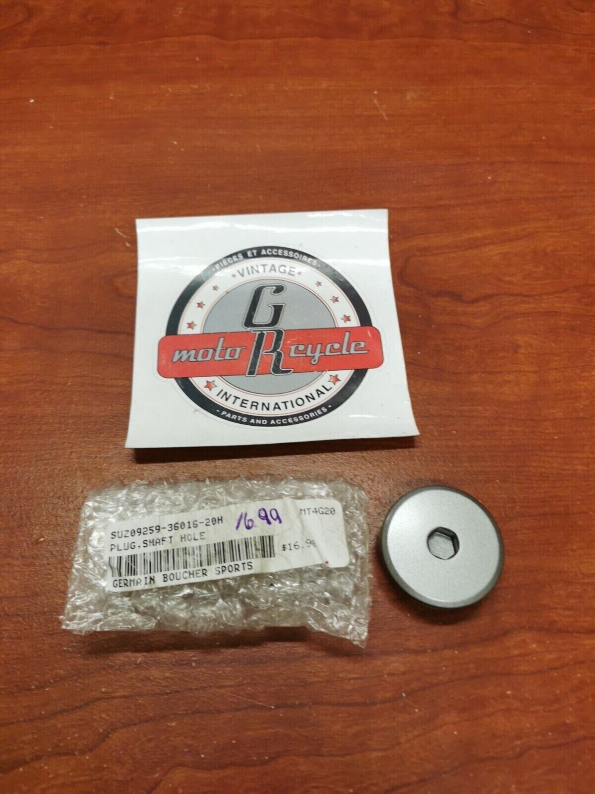 NEW NOS Suzuki SHAFT HOLE PLUG (SILVER) 09259-36016-20H S18