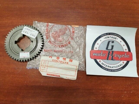 NOS Honda QA50 K0 - K3 COUNTERSHAFT LOW GEAR 33T 23421-083-000 H90