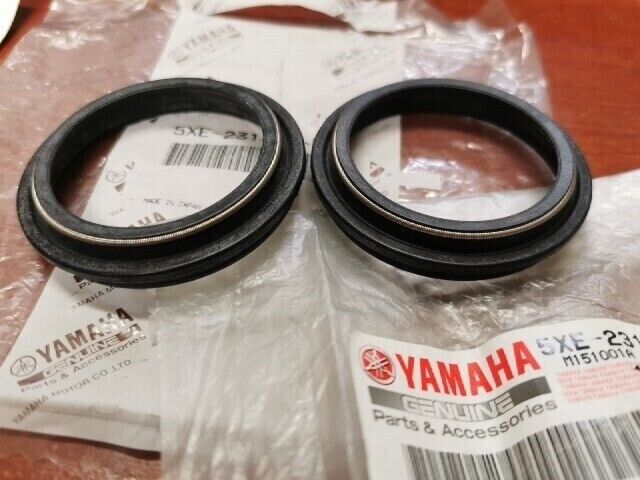 NOS Yamaha WR250F WR450F YZ125 YZ250 YZ450F DUST SEAL KIT 5XE-23144-L0-00 Y107