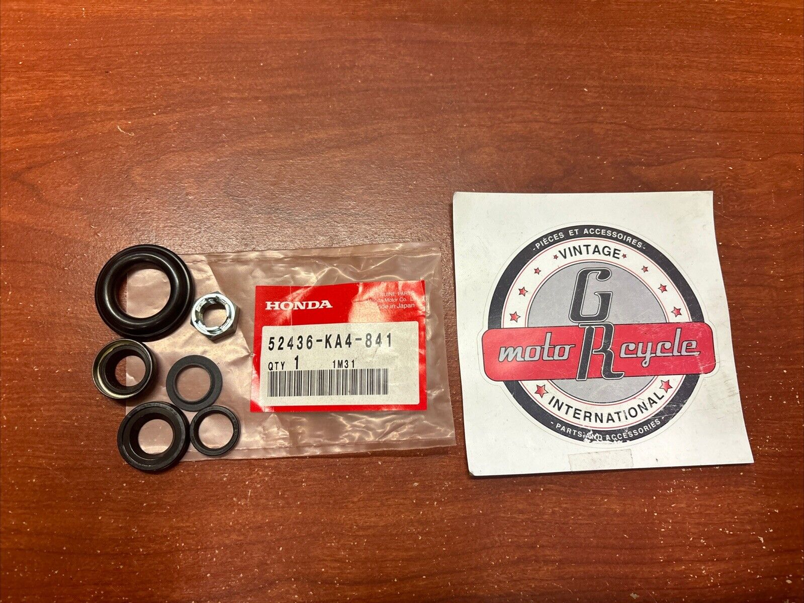 NOS Honda 85 - 87 CR250R CR500R REAR SHOCK ABSORBER SEAL SET 52436-KA4-841 H143