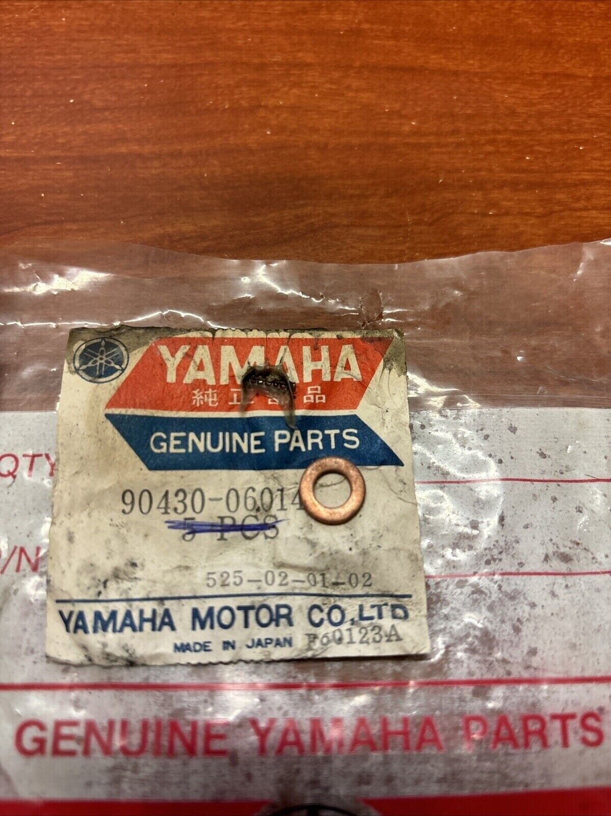 NOS Yamaha GASKET 90430-06014-00 SUB 90201-06X09-00 256-11396-00-00 Y185