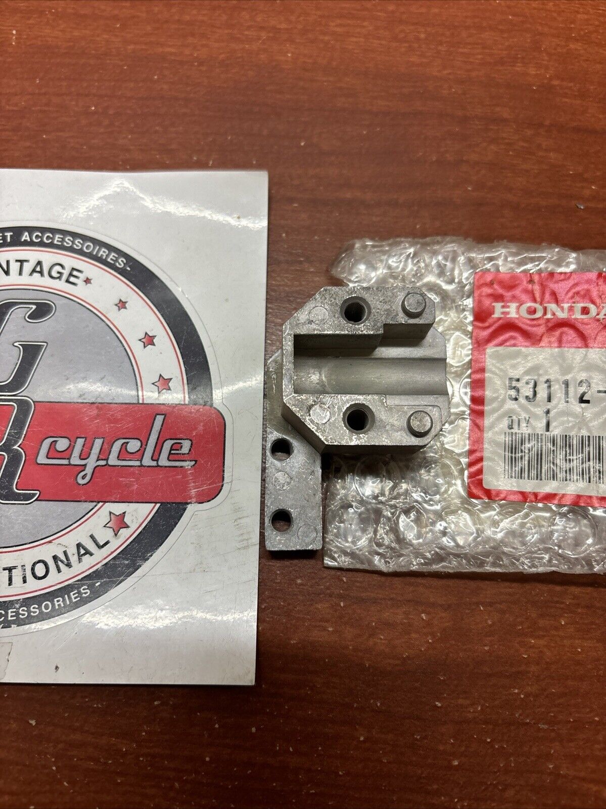 NOS Honda BF25 BF30 BF40 BF90 SPRING GUIDE 53112-ZW4-H01 SUB 53112-ZW4-H02 H185