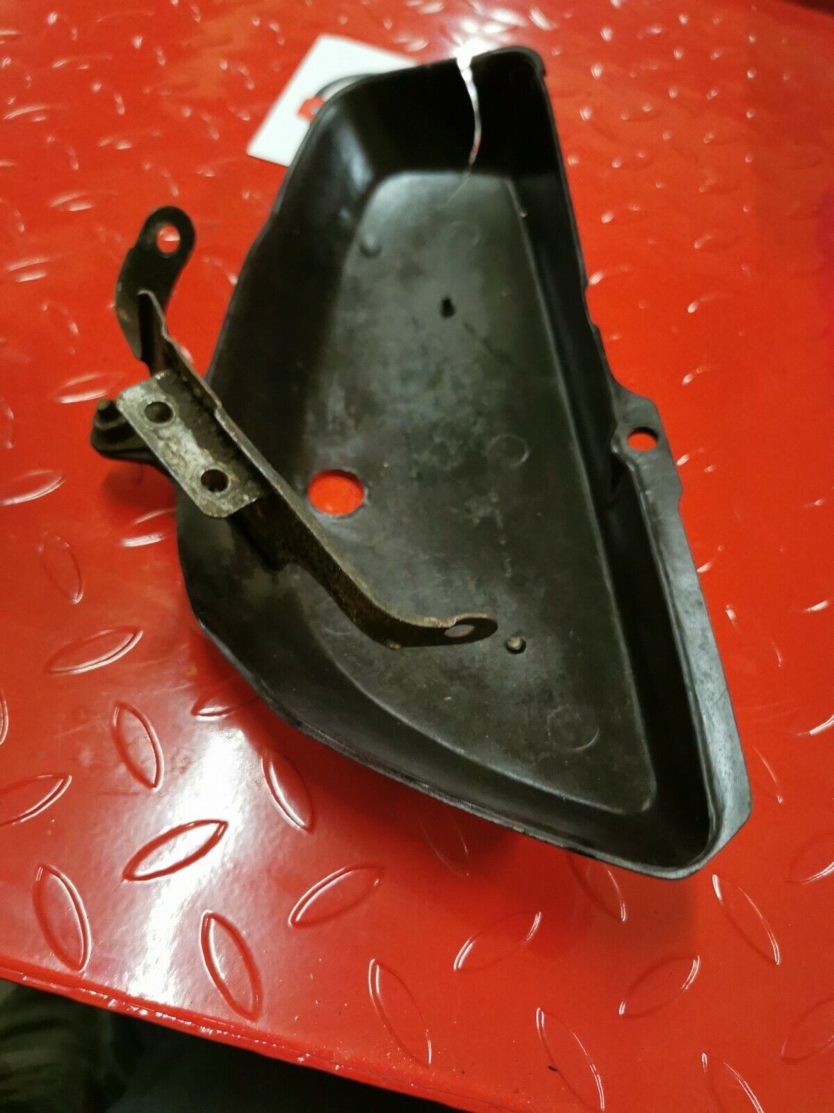 Suzuki TC125 1976 left side cover panel fairing