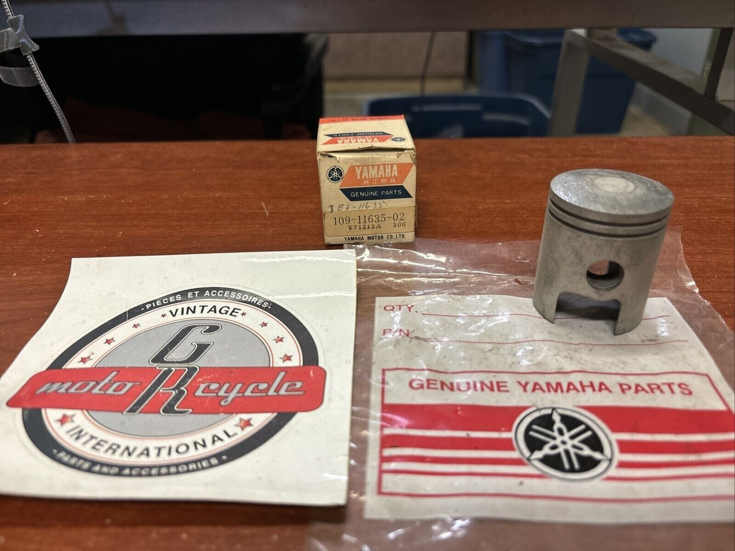 NOS Yamaha FS1 FS50 PISTON O/S 0.25 109-11635-02-00 SUB 3E1-11635-00-00 Y176