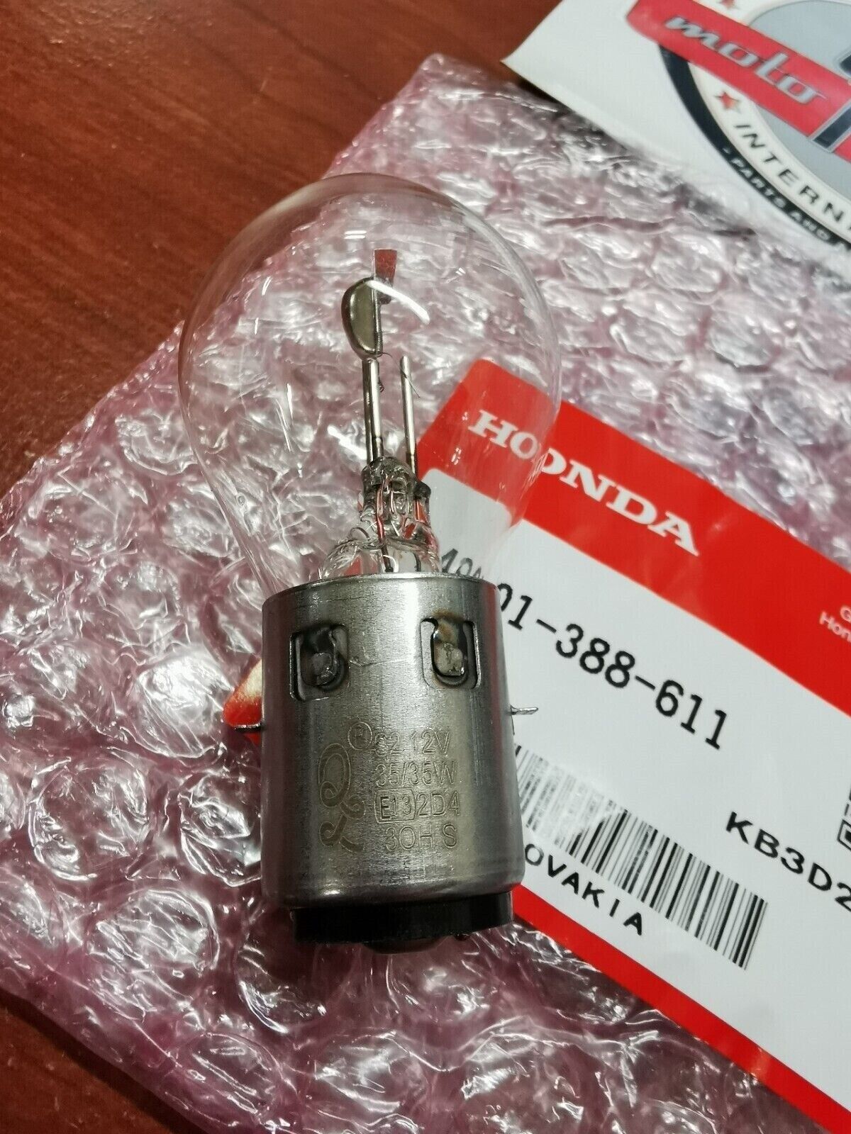 NEW HONDA XR200R XR250R 1986 1987 BULB HEADLIGHT 12V35/35W SUB 33322-533-730 H48