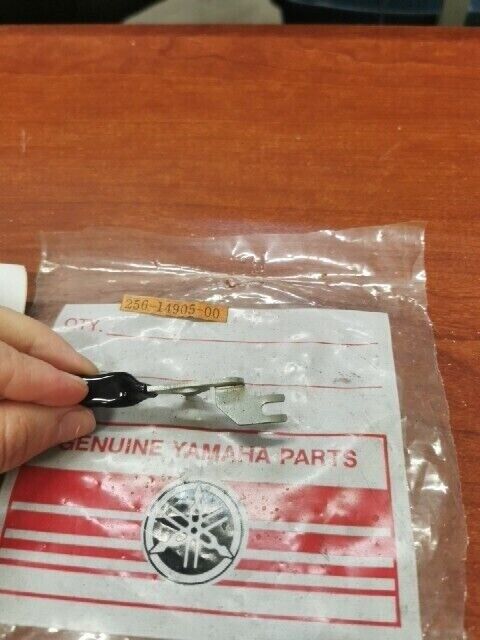 NOS Yamaha 1970 1971 XS1 LEVER 256-14905-00-00 Y154