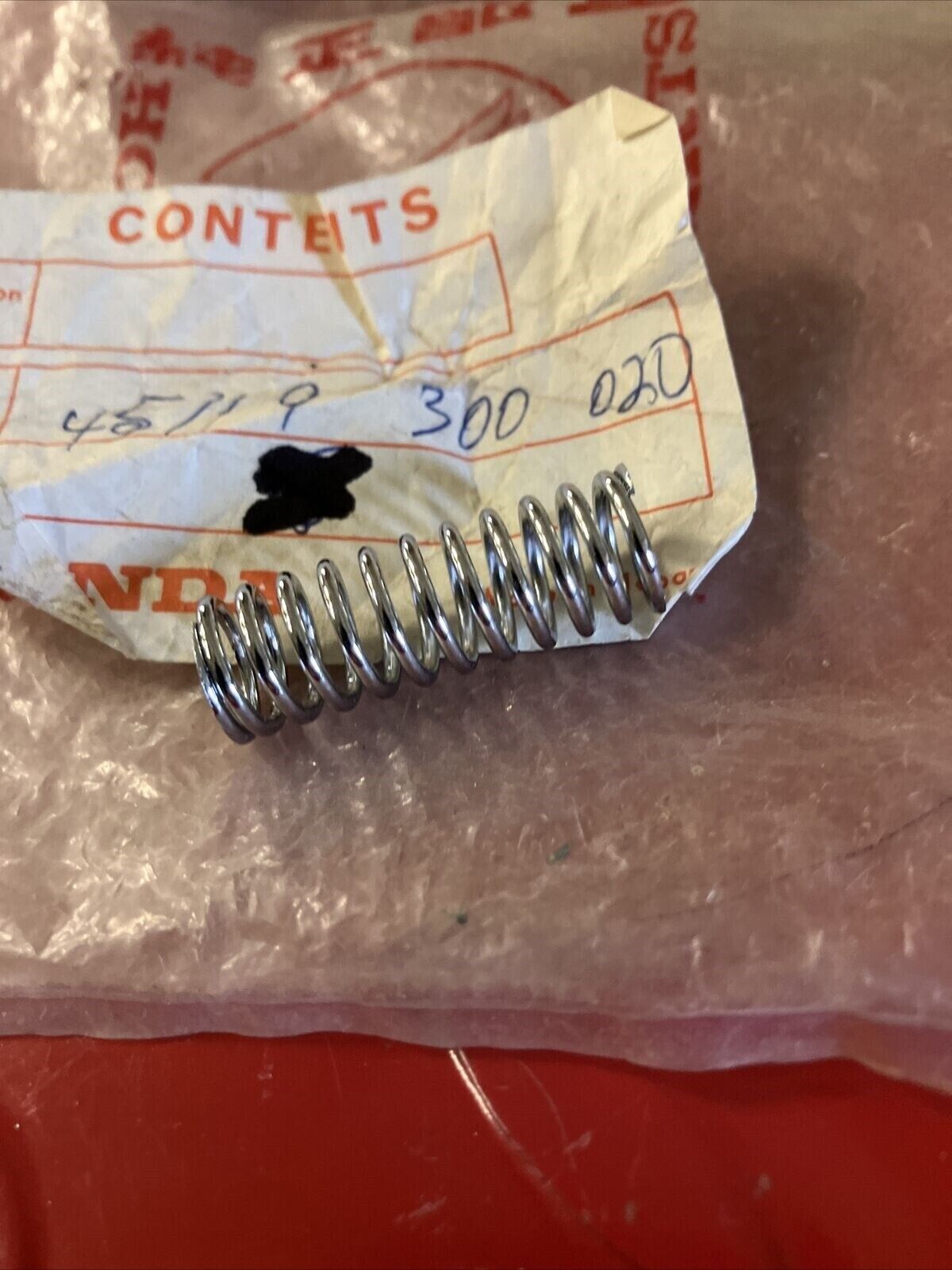 NOS HONDA CB450 CB500 CB550 CB750 CALIPER ADJUSTING SPRING 45119-300-020 H24