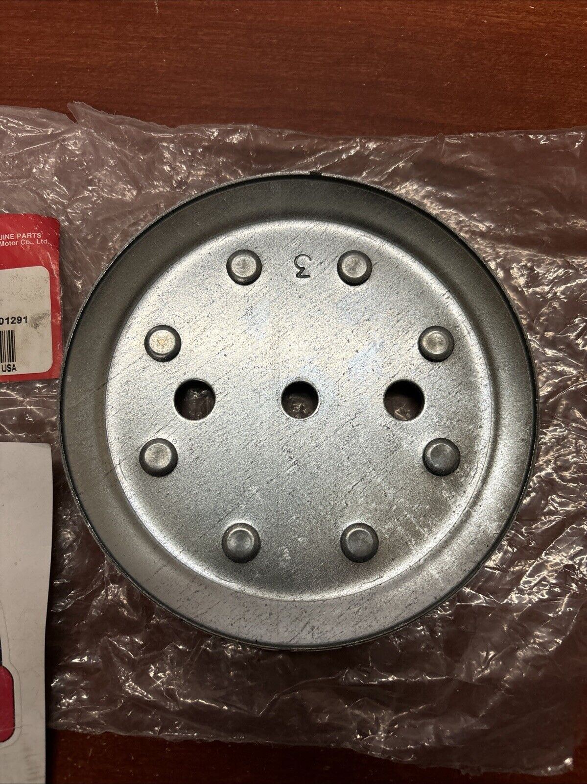 NOS Honda HRR216 HRT216 HRS216 DRIVEN PULLEY 22420-VG3-B00 H176