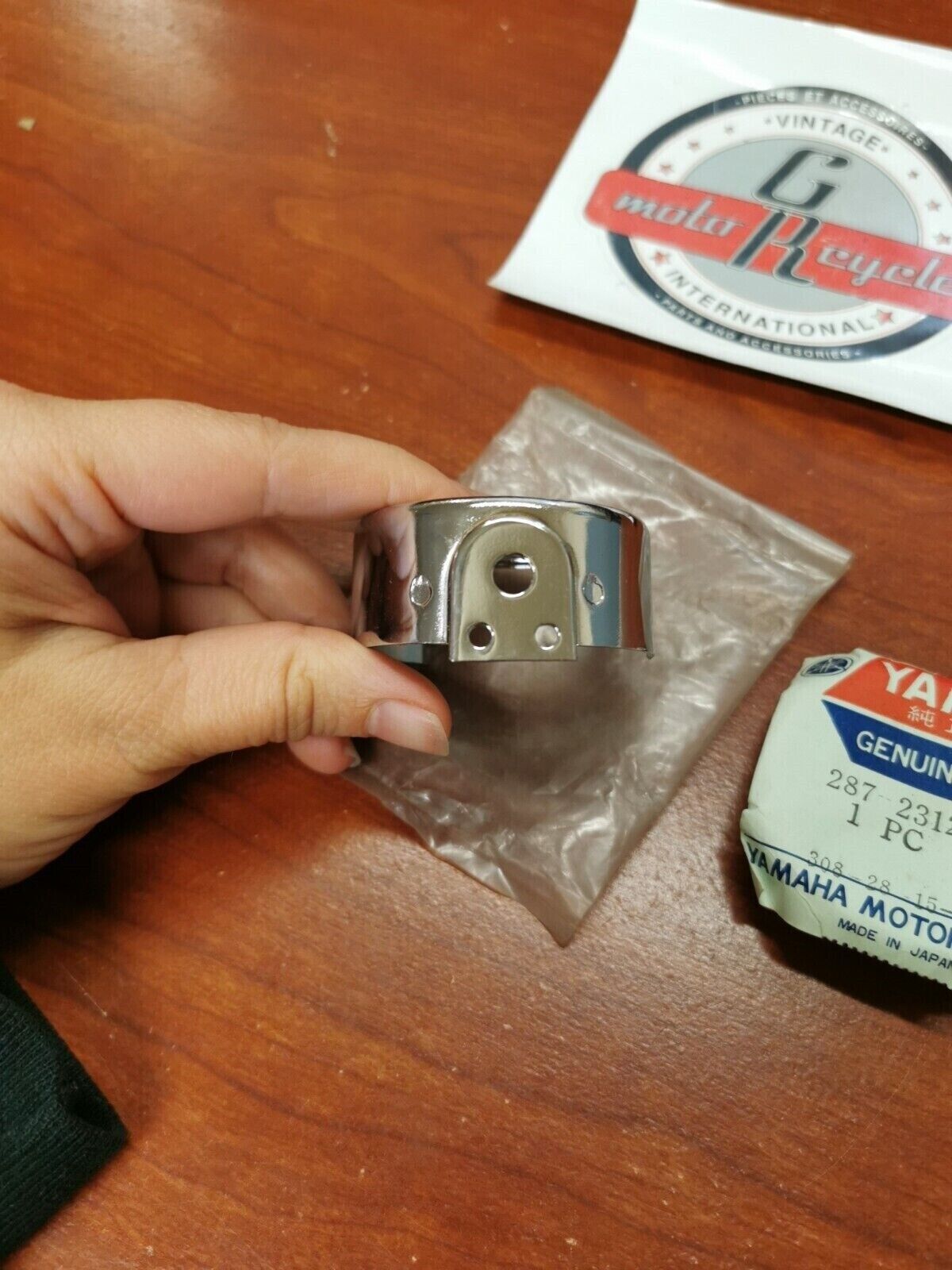 NOS Yamaha LS2 HS1 OUTER COVER 1 287-23122-60-00 Y86