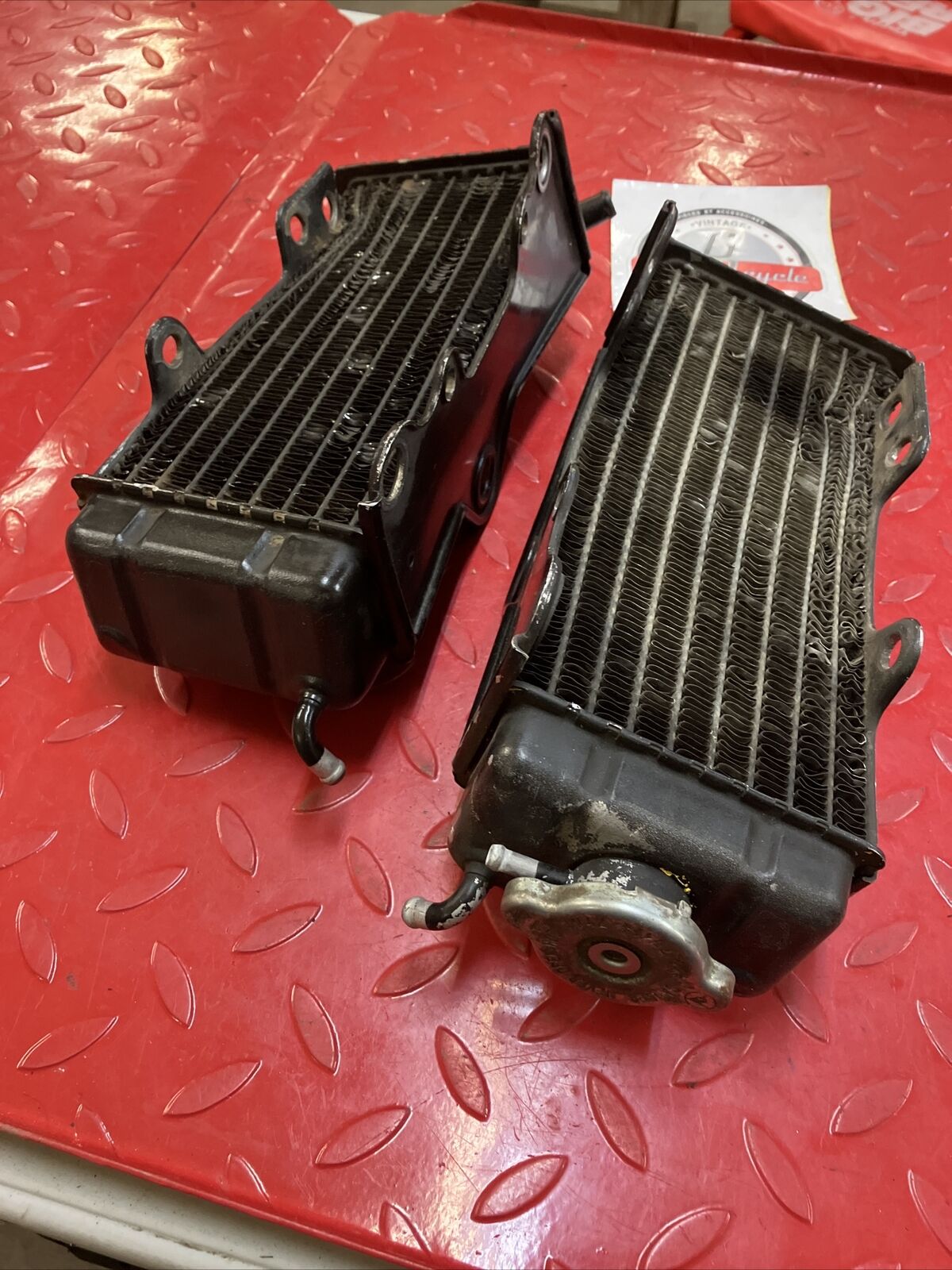 Honda CR250R 1986 Radiator left right 1987 19010-KS7-000