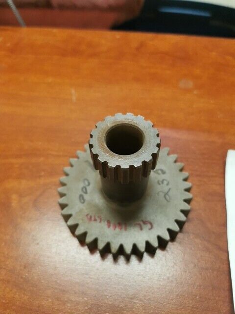NOS Honda GL1000 K0 K1 K2 K3 LTD FINAL DRIVEN GEAR 33T 23511-371-000 H84