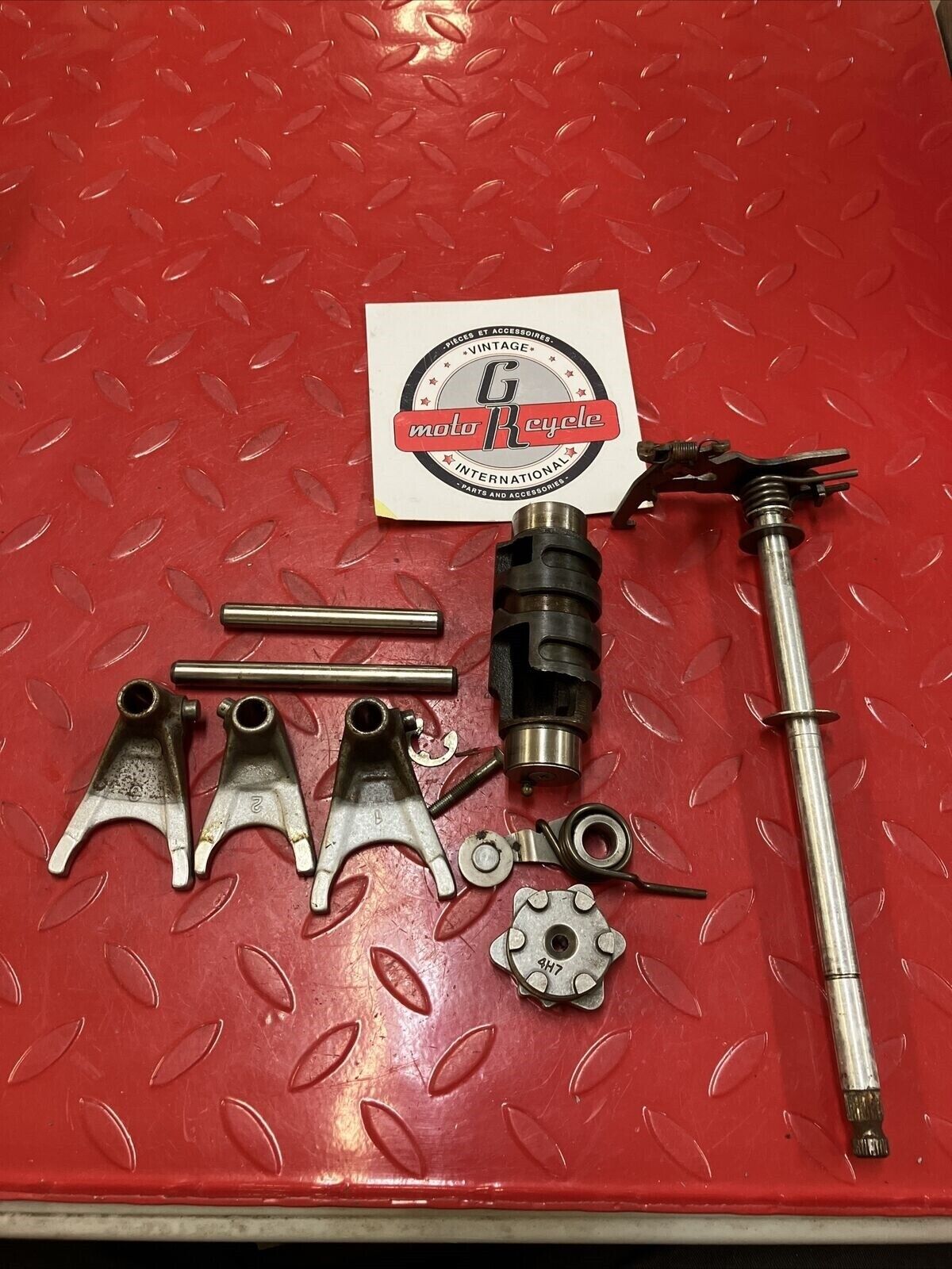 NOS Yamaha XV500 Virago 500 1983 1984 gearshift gear shift drum shaft forks