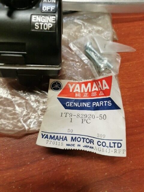 NOS Yamaha LEVER HOLDER 1T9-82910-01-00 & 1T9-82920-50-00 S 1T9-82920-X0-00 Y115