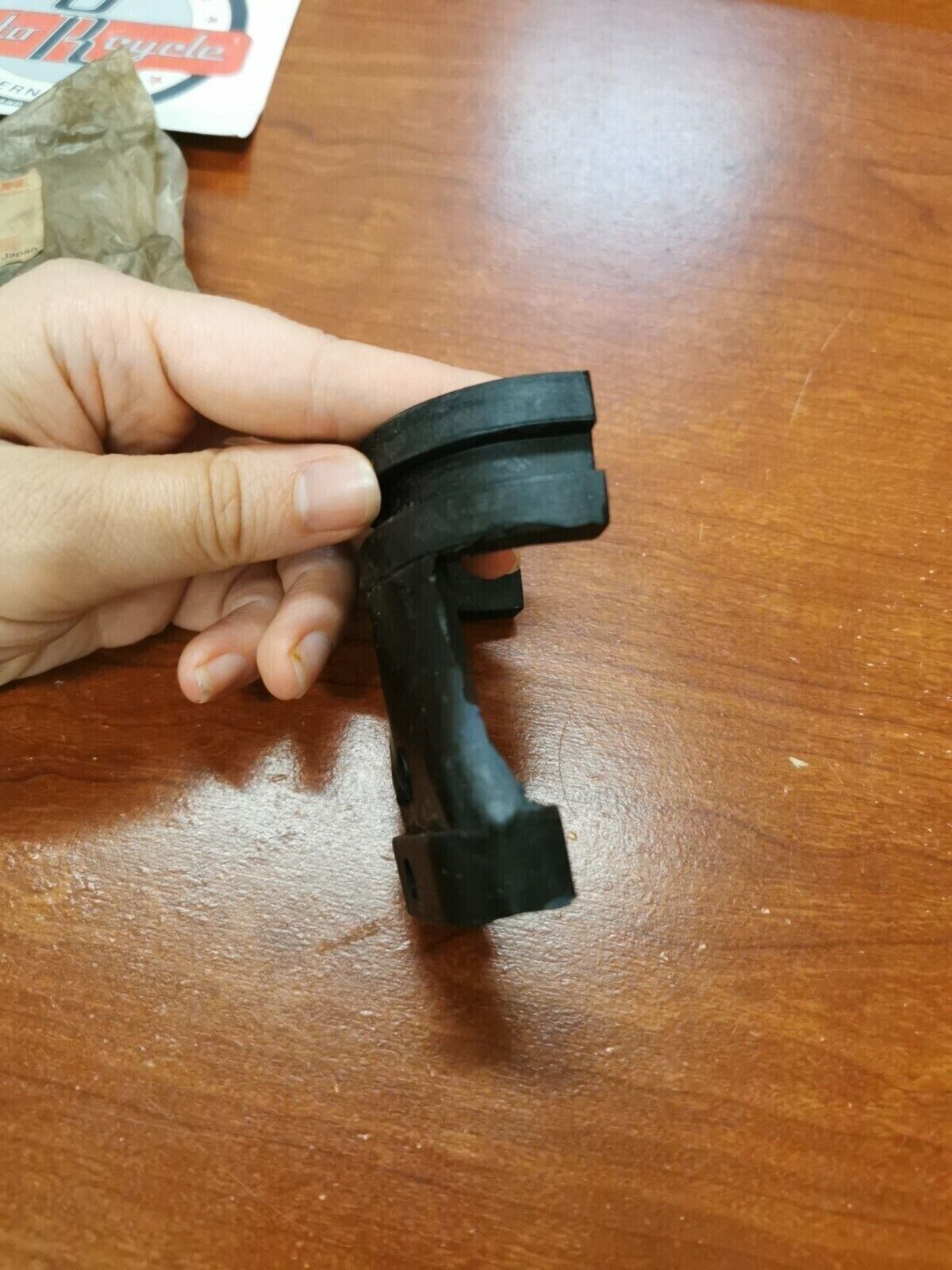 NOS Yamaha YZ125 YZ250 YZ490 WR250 WR500 LOCATING DAMPER 1 1LX-24181-00-00 Y85