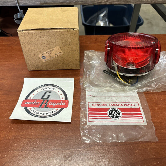 NOS Yamaha TAIL LAMP UNIT 437-84510-61 SUB 437-84510-60-00 437-84510-62-00 Y172