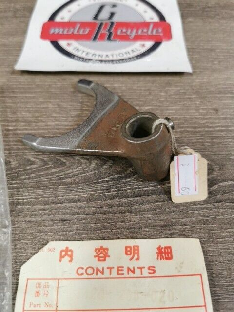 NOS HONDA GL1000 GL1100 FORK LEFT GEARSHIFT 24213-371-000 SUB 24213-463-000 H76