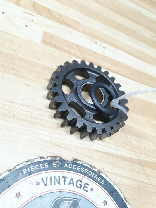 Honda CR125R 1983 kickstarter kick starter start spindle idle gear 1984 1985