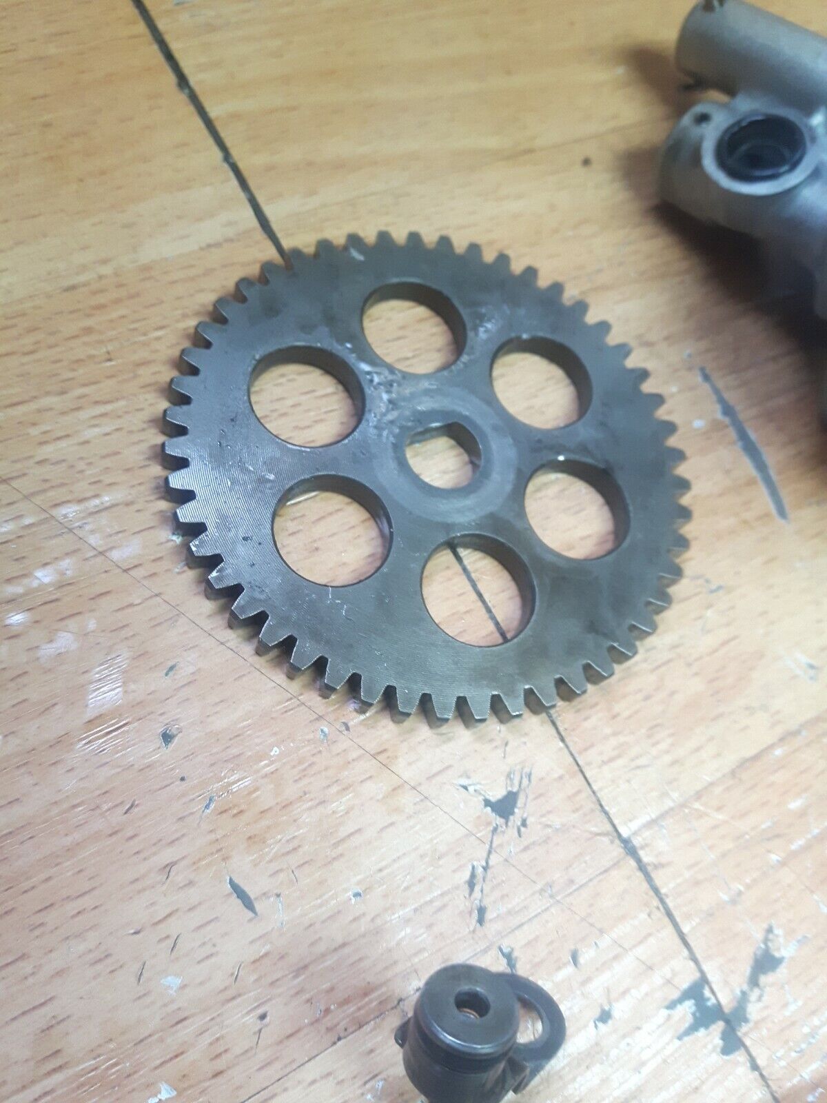 Honda XL600R 1984 oil pump gear sprocket line pipe 15100-MG3-000 15105-MG3-000