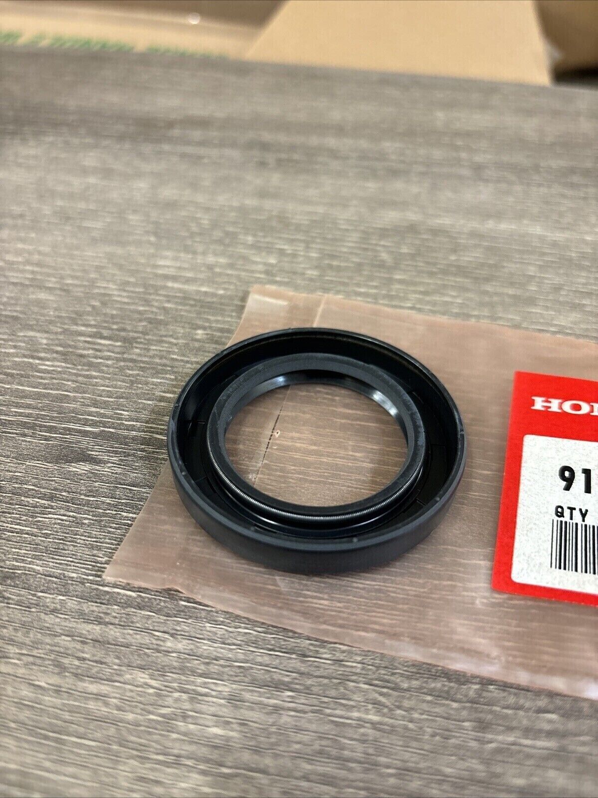 NOS Honda 1985 FL350R DUST SEAL 36X55X8 91252-VM0-003 H126