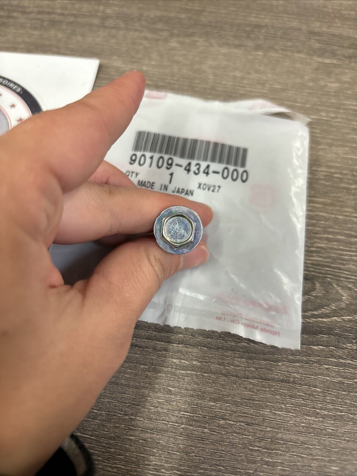NOS Honda CBR1000F CH125 CRF50F CRF70F SPECIAL BOLT 6MM 90109-434-000 H130
