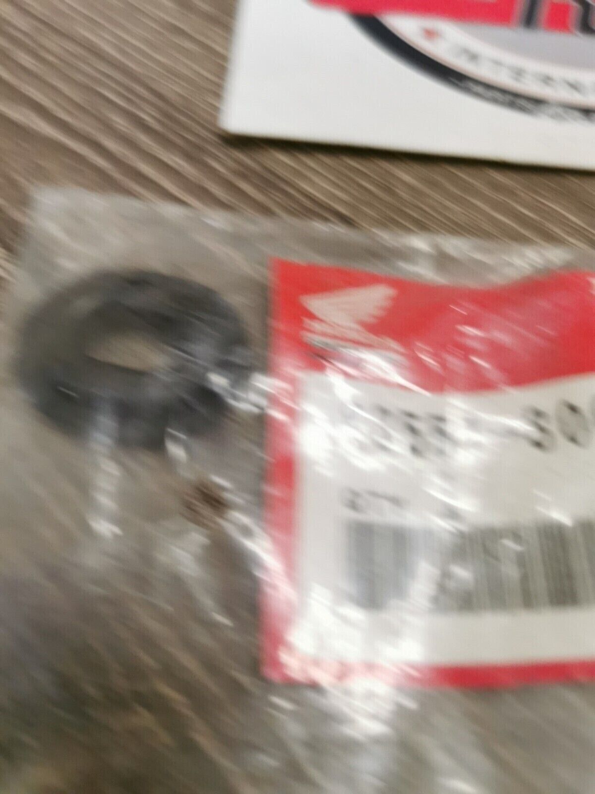 NOS HONDA AIR CLEANER HOUSING GROMMET 83551-300-000 H54