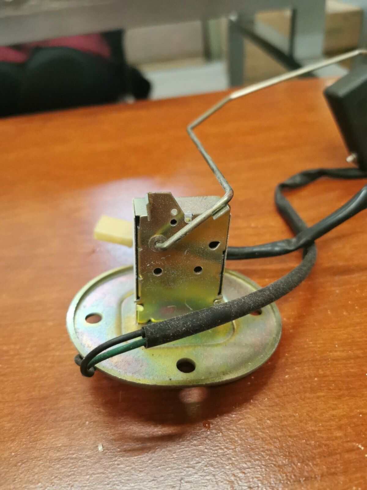 NOS Yamaha FUEL METER SENDER UNIT ASSEMBLY 16G-85752-00-00 Y87