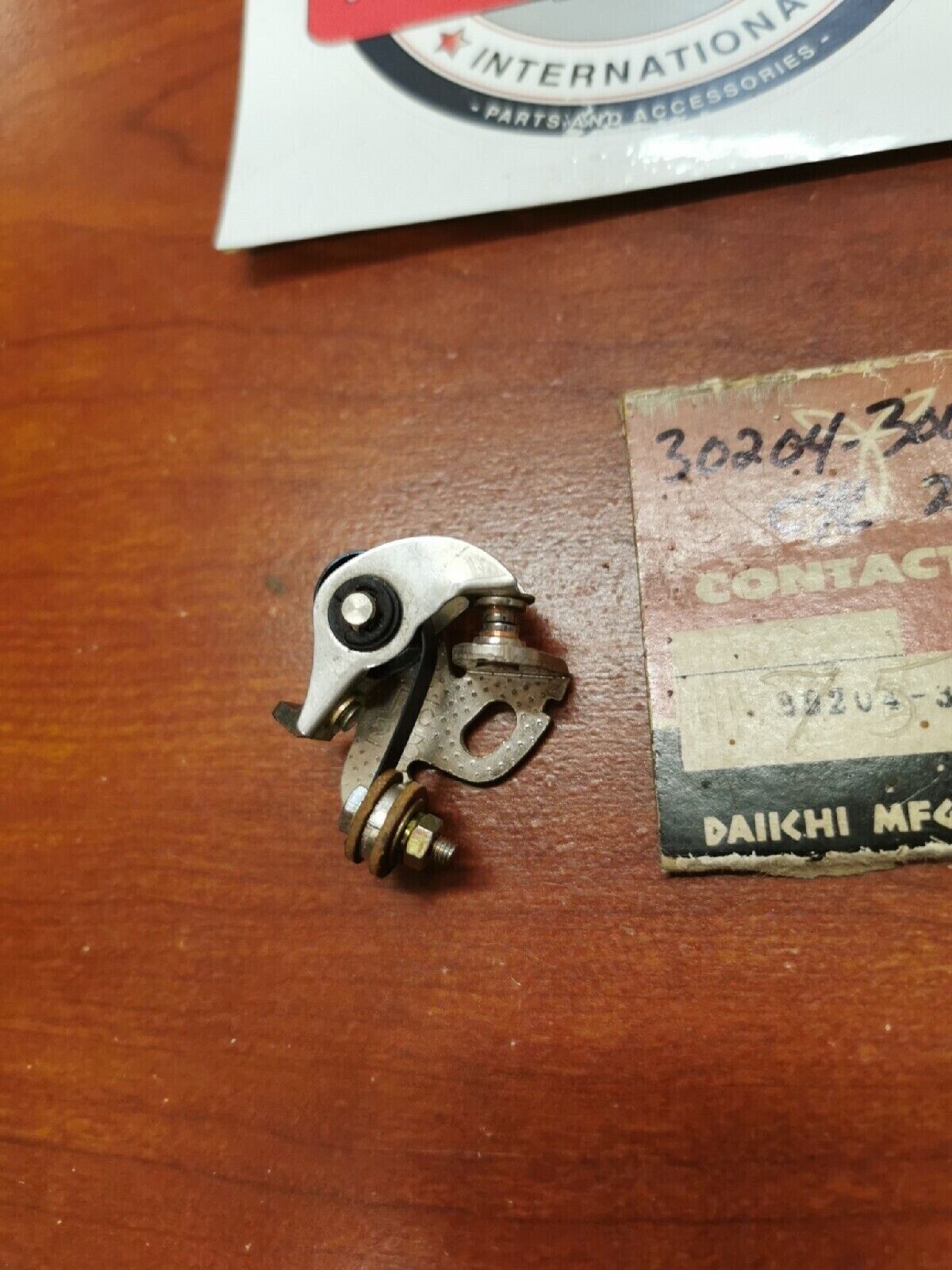 NOS Honda 1976 - 1978 CB550 CB750 POINTS (23) (DAIICHI)  30204-300-005 H34