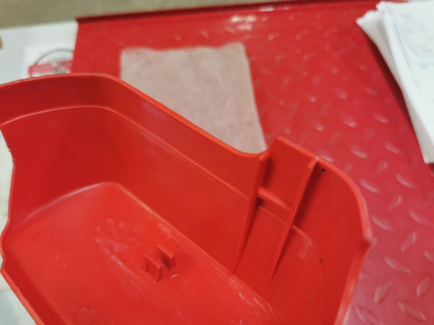 NOS Yamaha YAMAH0PPER QT50  COVER SIDE 2 3L8-21721-00-00  Y12