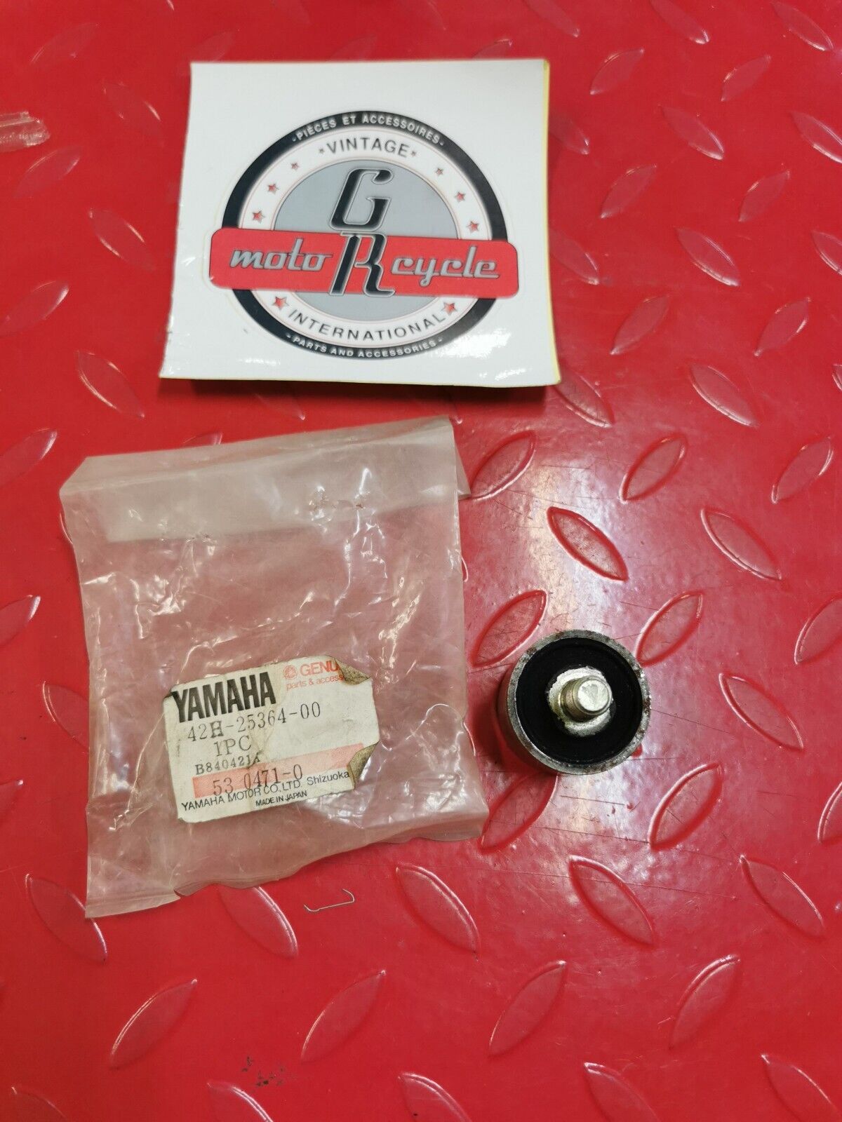NOS YAMAHA XV1100 XJ700 XV750 XV1000 DAMPER 42H-25364-00-00 Y30