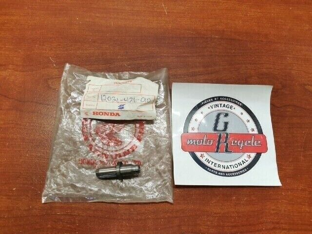 NOS Honda CB650/C/SC VALVE GUIDE SUB. 12021-426-405 SUB. 12204-KW1-405 H69