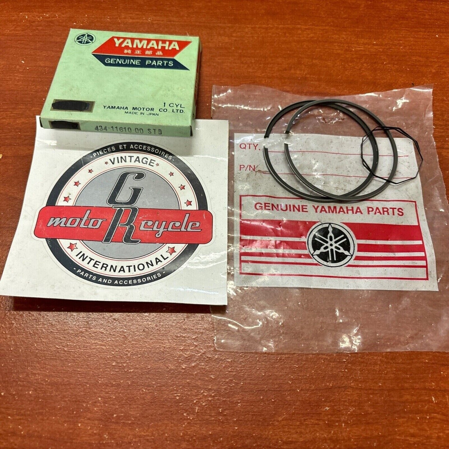 NOS Yamaha 1974 1976 1977 TY250 PISTON RING STD 434-11610-00-00 Y174