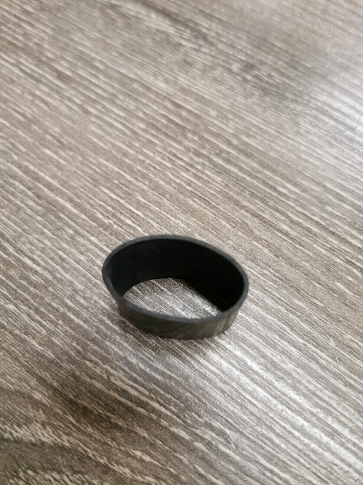 NOS YAMAHA EX570 1987 - 1989  COLLAR  90387-223R2  Y57