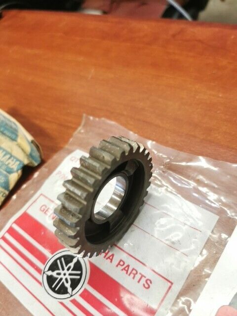 NOS Yamaha DT2MX MX250 MX360 MX360 RT2MXP 3RD WHEEL GEAR 291-17231-60-00 Y153
