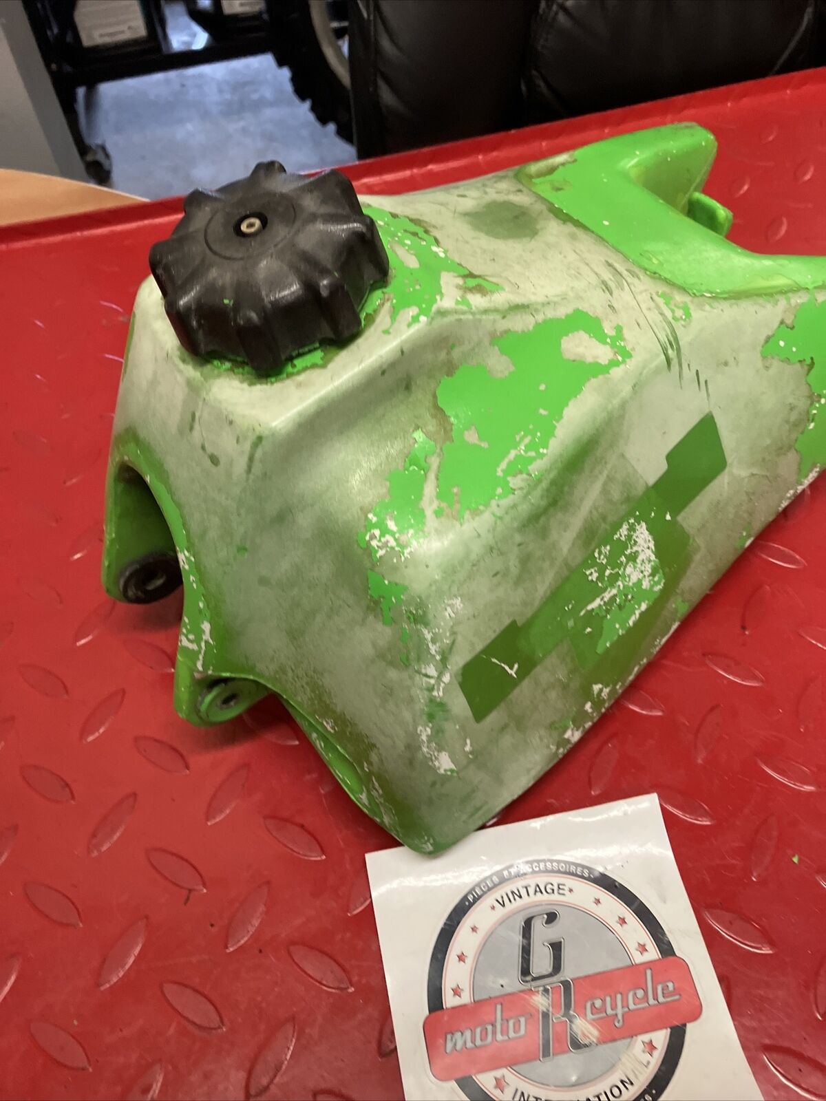 Kawasaki KDX80 1987 fuel tank gas petrol reservoir