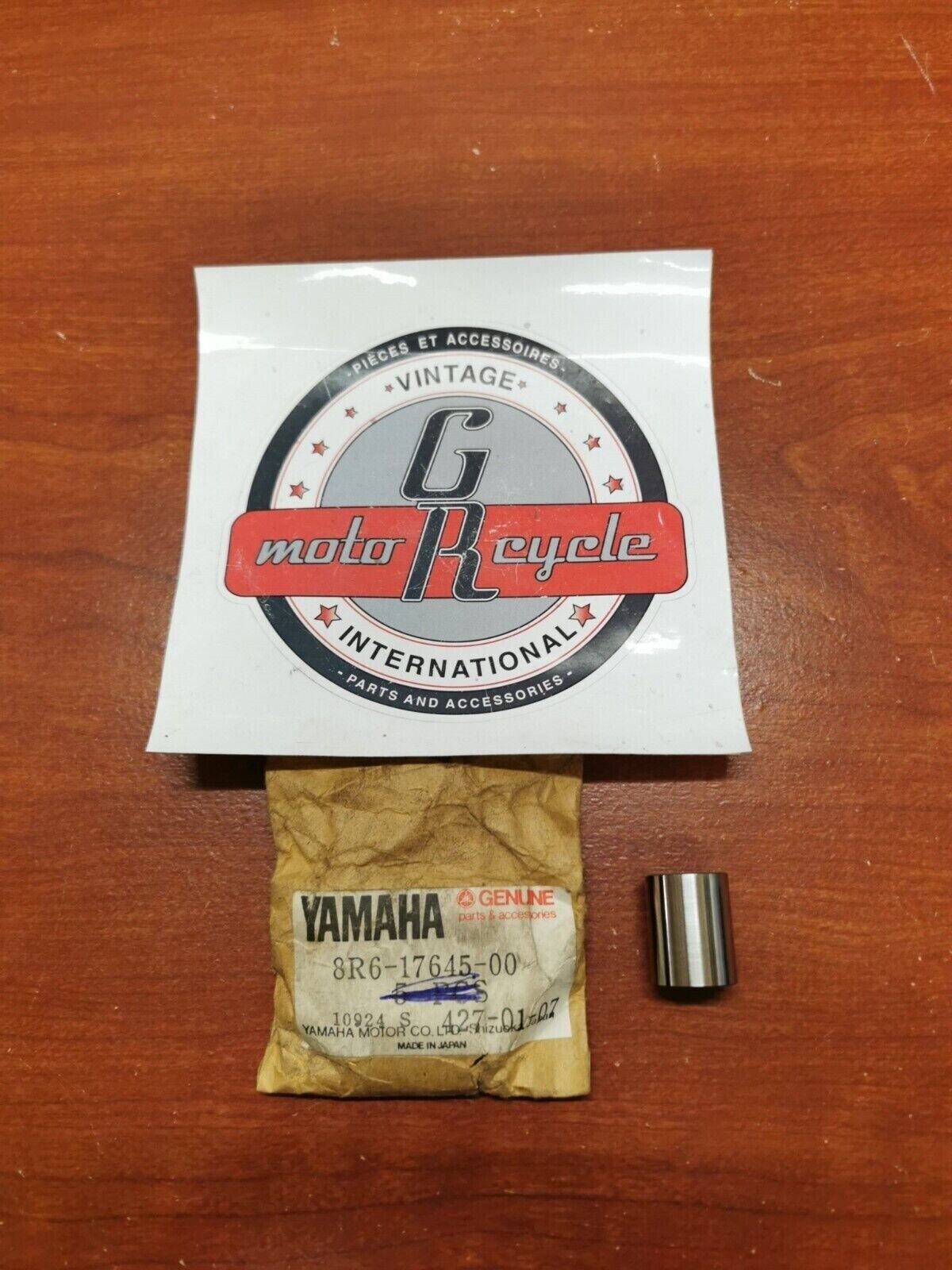 NOS Yamaha 1982 SR540 COLLAR 8R6-17645-00-00 Y96