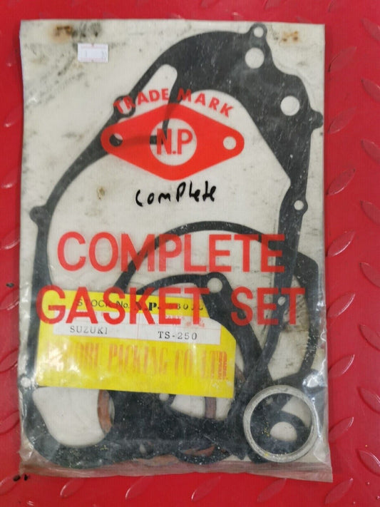 NOS SUZUKI TS250 COMPLETE GASKET SET 61510 S14