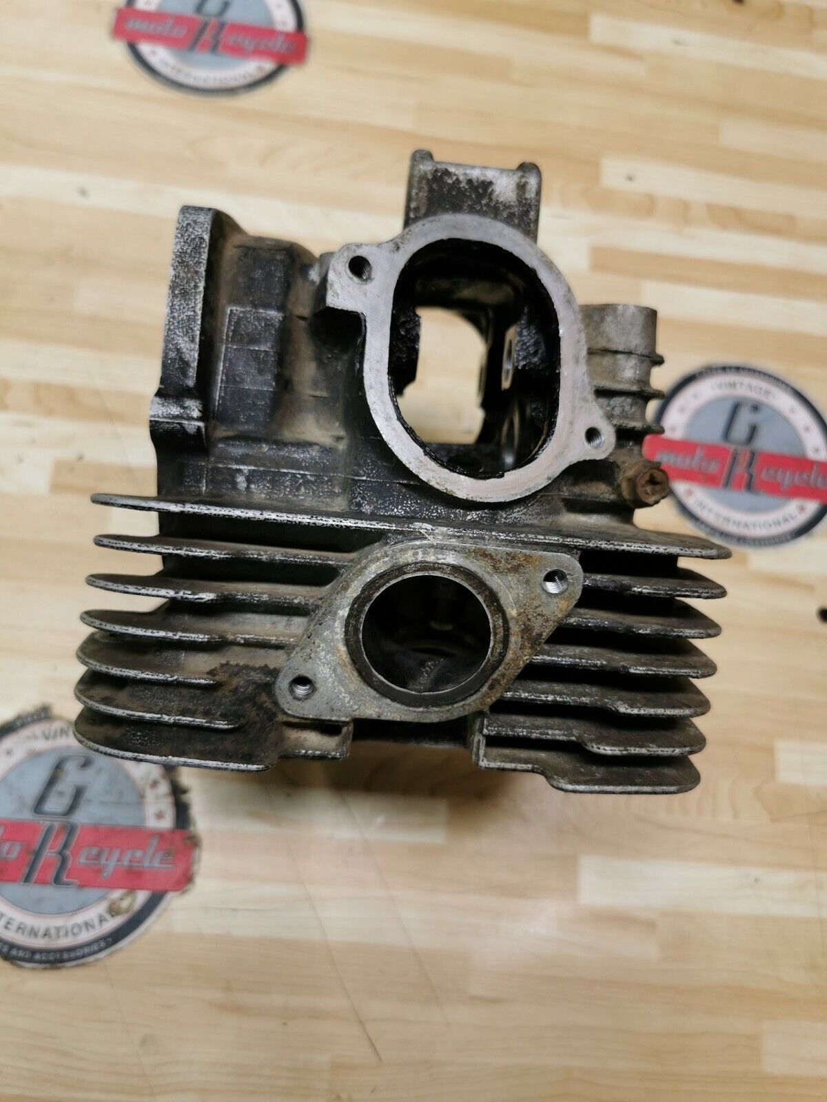 Yamaha XT200 1982 cylinder jug barrel head 1983