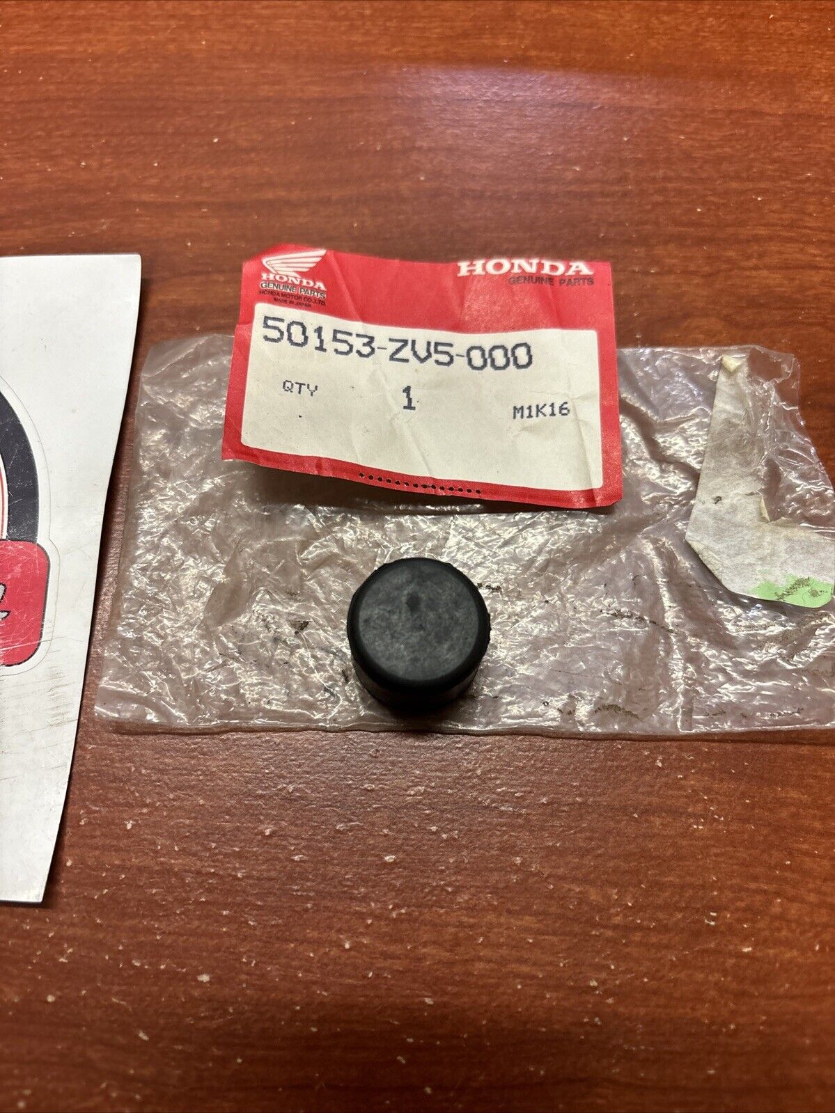 NOS Honda 25HP 30HP 35HP 40HP 50HP MOUNTING UPPER RUBBER B 50153-ZV5-000 H155