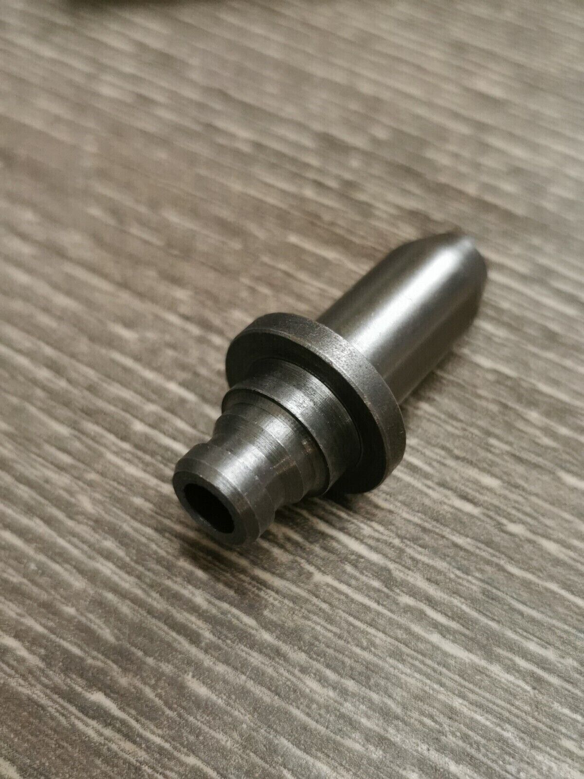 NOS HONDA CB250 VALVE GUIDE 12021-149-405 H56