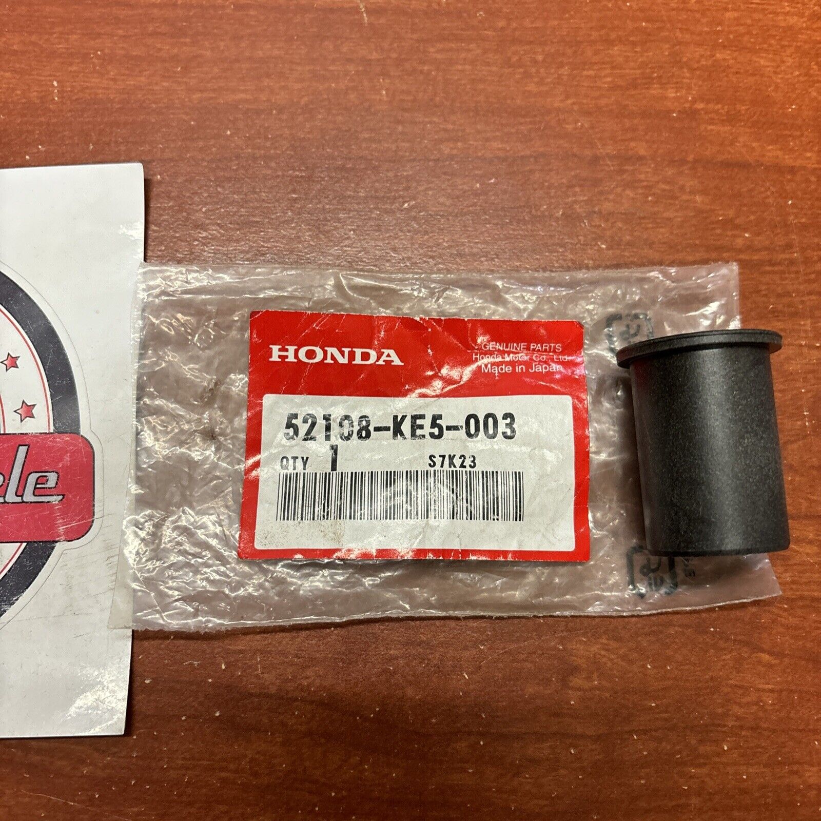 NOS Honda CBX125 NSR125 TRX200 TRX90 XBR500 REAR FORK BUSH 52108-KE5-003 H166