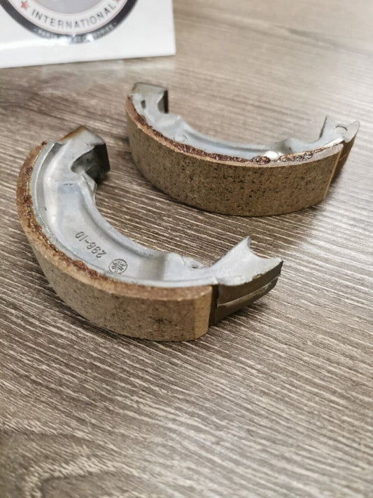 NOS YAMAHA DT100 LT2 MX125 YZ125  Front Brake Shoe Set  326-25330-10-00  Y53