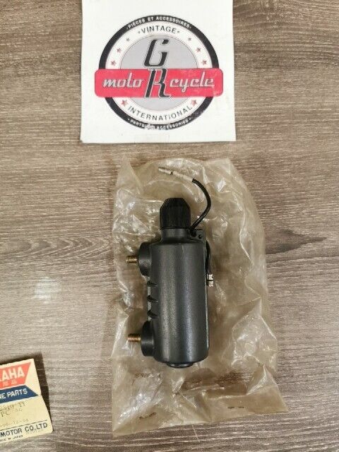 NOS Yamaha JT2 HT1B AT1M HT1 CT1 AT1MX CT1B IGNITION COIL 248-82310-11-00 Y137